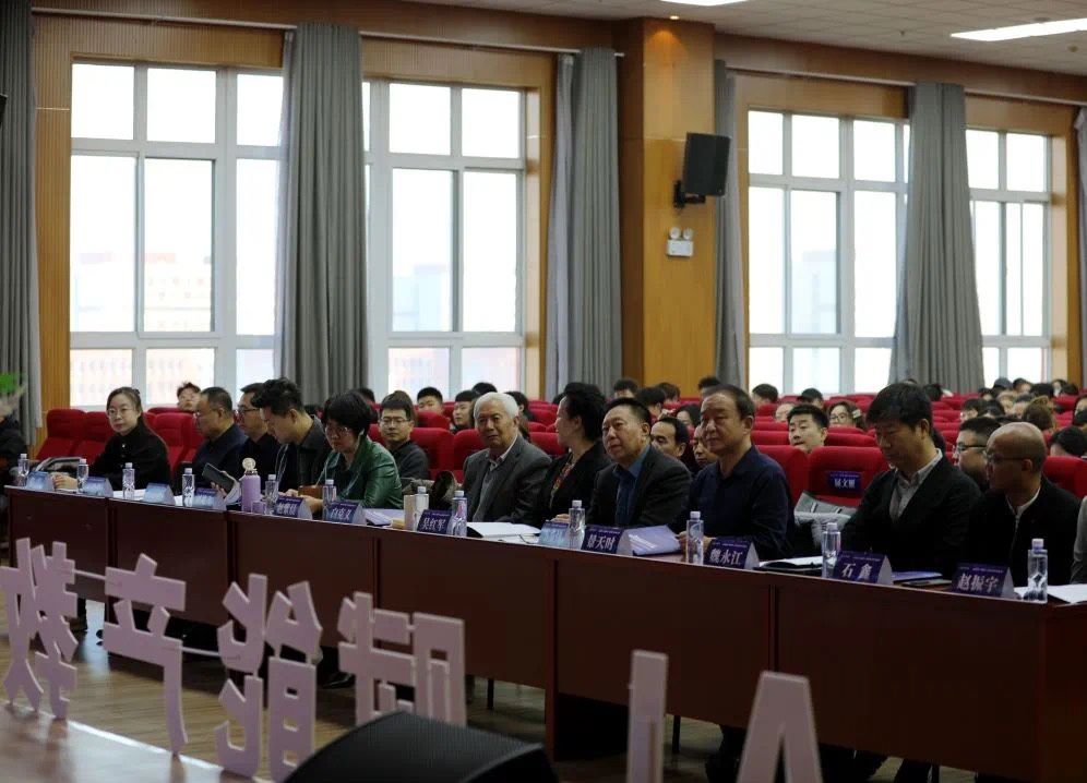 11月22日,一场以 AI赋能产教融合(图 2)