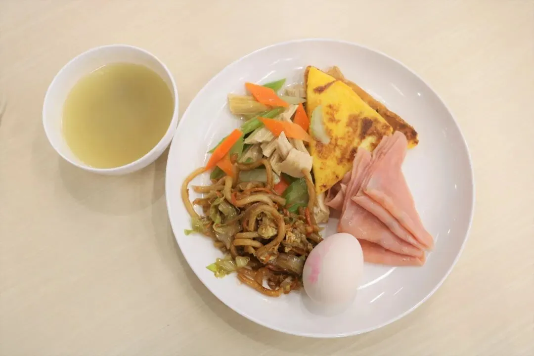 中餐、西餐、意餐、沙拉 任凭挑剔的食客来到德闳餐厅