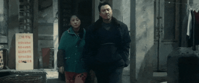 沈腾饰演的亿万富翁马成钢,面对长子教育之殇,痛定思痛