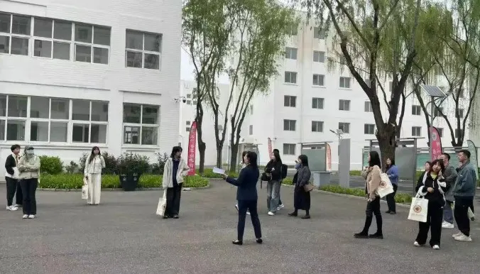 汇德高级中学打造集学习、运动、生活、休闲于一体的现代化校园