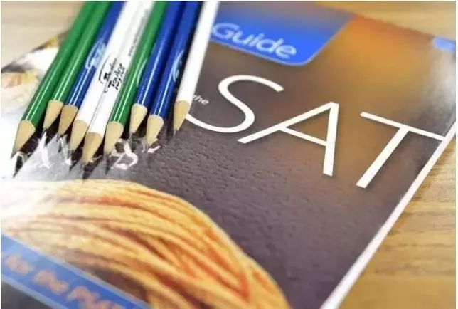 SAT也称为 美国高考 ,是由美国大学理事会(College B