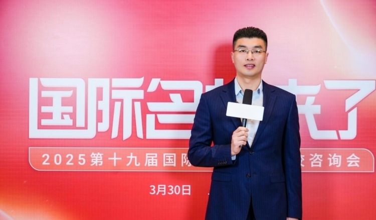 第十九届名校来了择校展丨专访上海宏润博源高级中学助理校长王伟 第十九届名校来了择校展丨专访上海宏润博源高级中学助理校长王伟_fororder_1