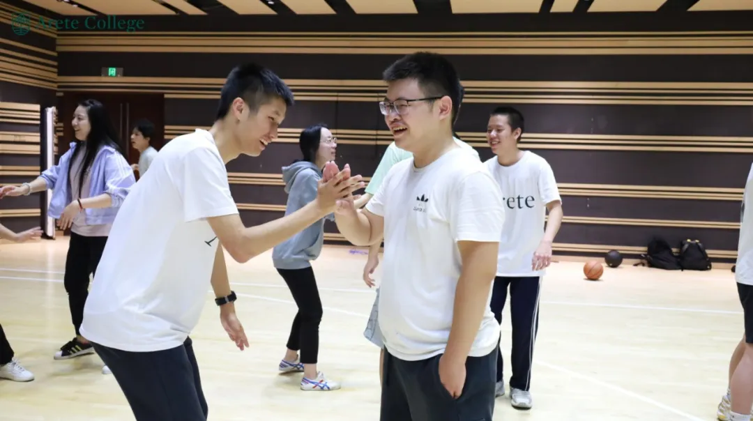 “我不想要死气沉沉的青春” | 跳出 “好学生体系” 的少年,如今圆梦全美 Top20 名校