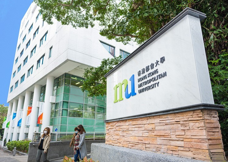 今年是大学创校35周年,大学将举办一系列大型庆典活动