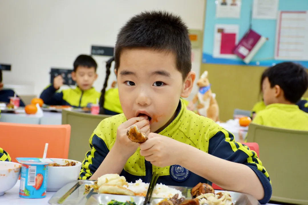 学校持续聚焦幼小衔接、中小学升学
