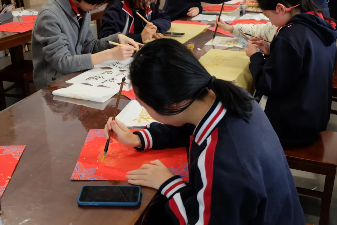 北京汇文中学国际部中美项目全体师生,