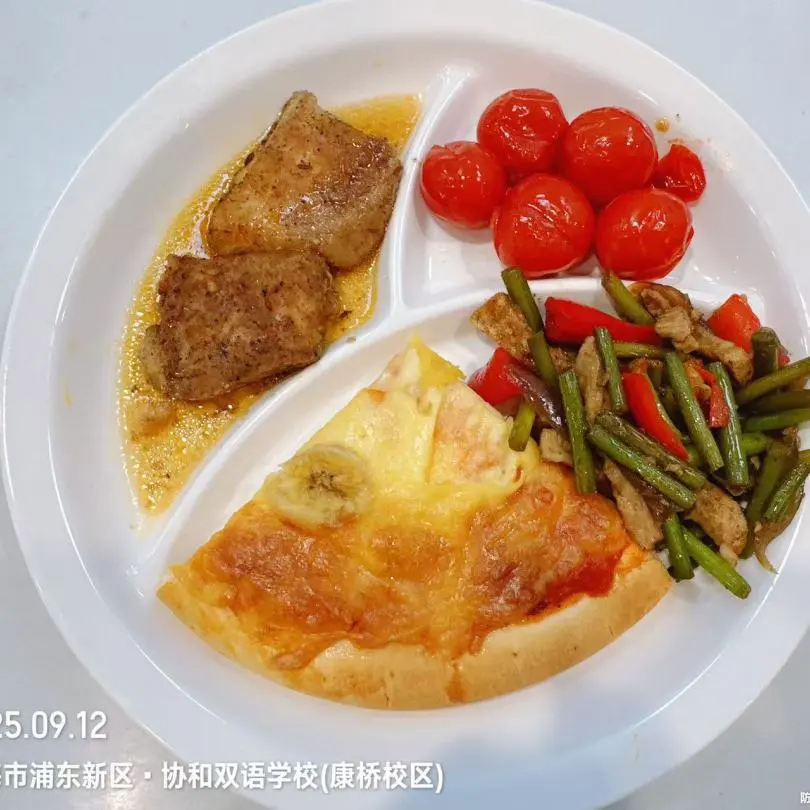 协和浦东的餐饮由外部供应商提供在餐饮上注重科学搭配膳食均衡
