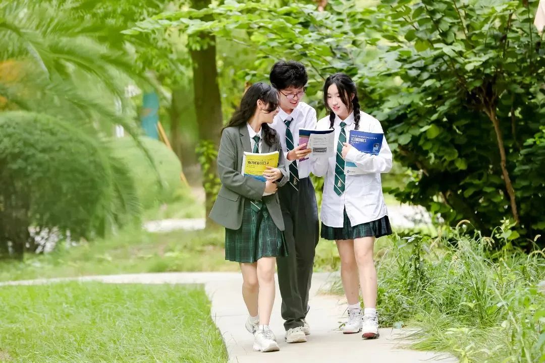 在传统意识里,每个学校每个班级都有所谓的牛娃和普娃