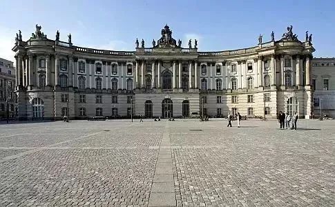 NO.13 柏林洪堡大学(德国)