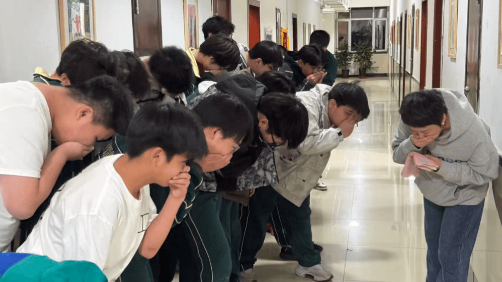 夜练筑防线，安全伴成长 —— 天津泰达枫叶学校初小校区夜间消防演练圆满完成