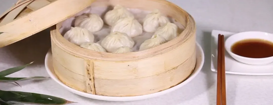 八十中招牌 麻辣香锅,有大虾,培根,鱼豆腐,午餐肉,菜花,木耳(图 2)