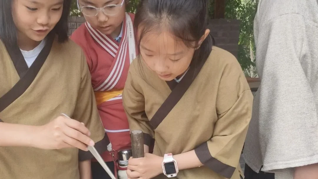 舌尖上的科学课：星星学校清水村豆腐研学活动 解锁千年豆腐的科学密码与文化底蕴
