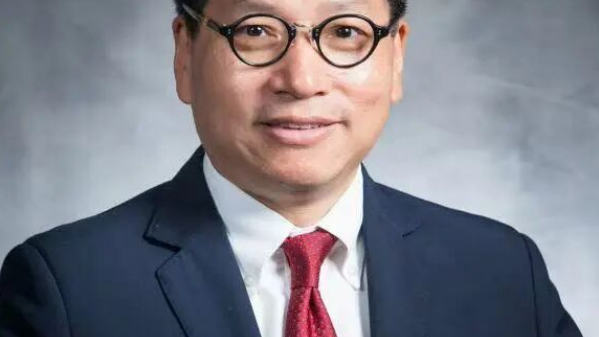 第二十八届名校来了择校展丨上海励滕伯克曼学校创始校董俞江虹