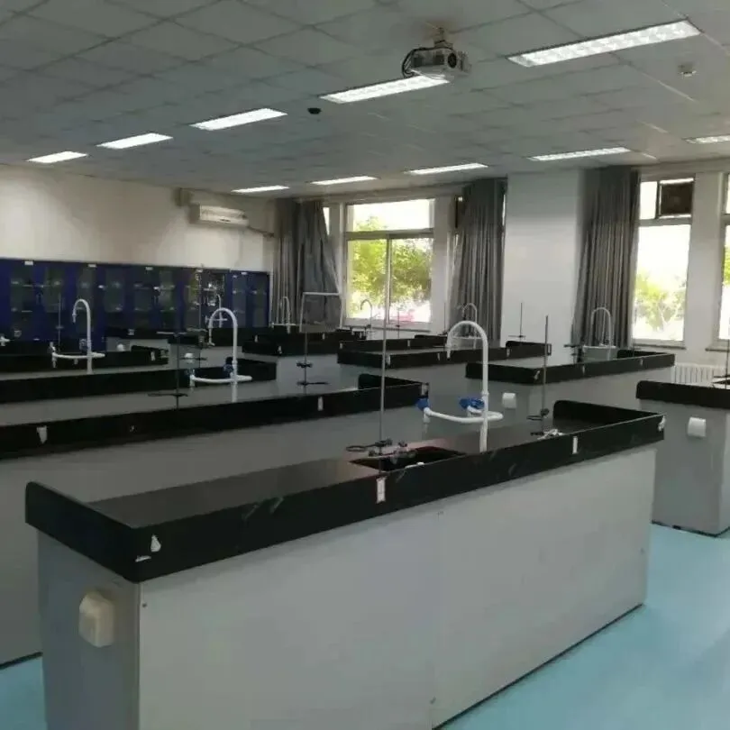 除此之外，学校毕业生还常年包揽纽约大学、加州大学圣地亚哥分校