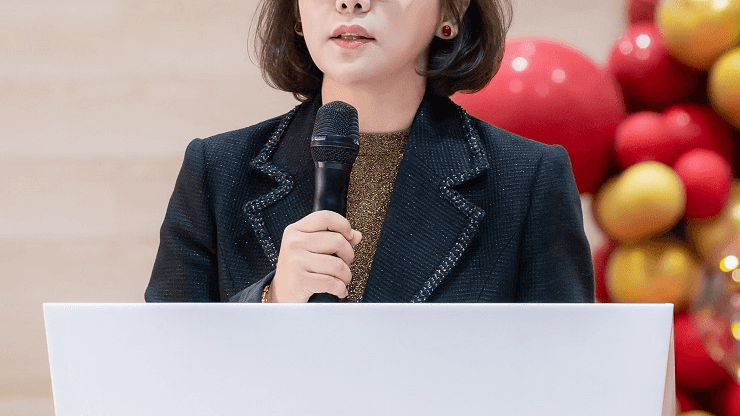 北京市新府学外国语学校初小部校长辛玲:探索无限世界 追寻未来之光