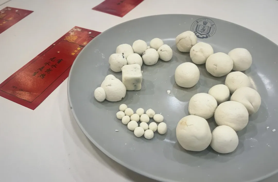 在音奥的教学理念中，艺术表达离不开真实的生活体验。