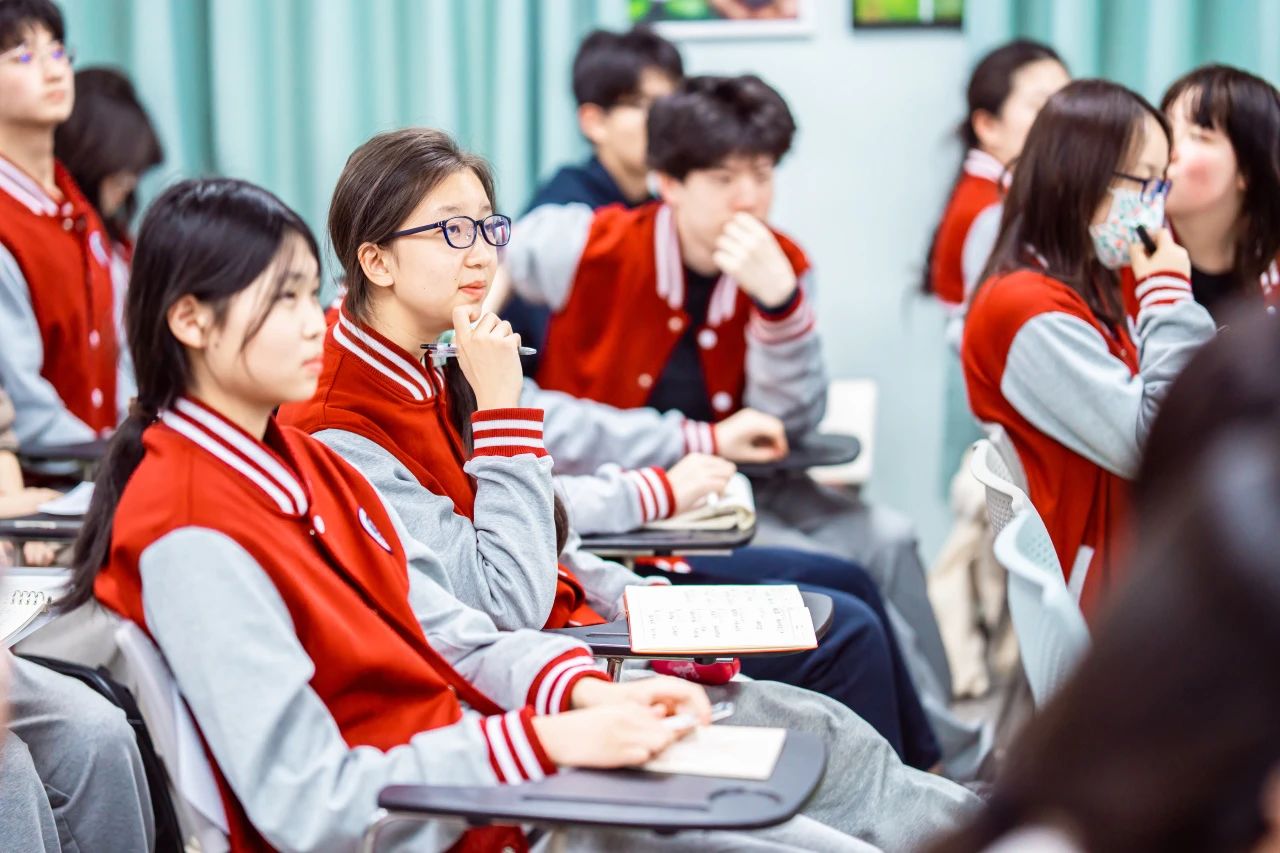 当北大教授带着国家级课题走进中学课堂