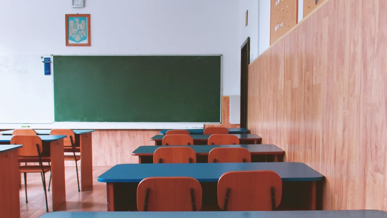生涯规划指导:点亮学生未来之路的引航灯