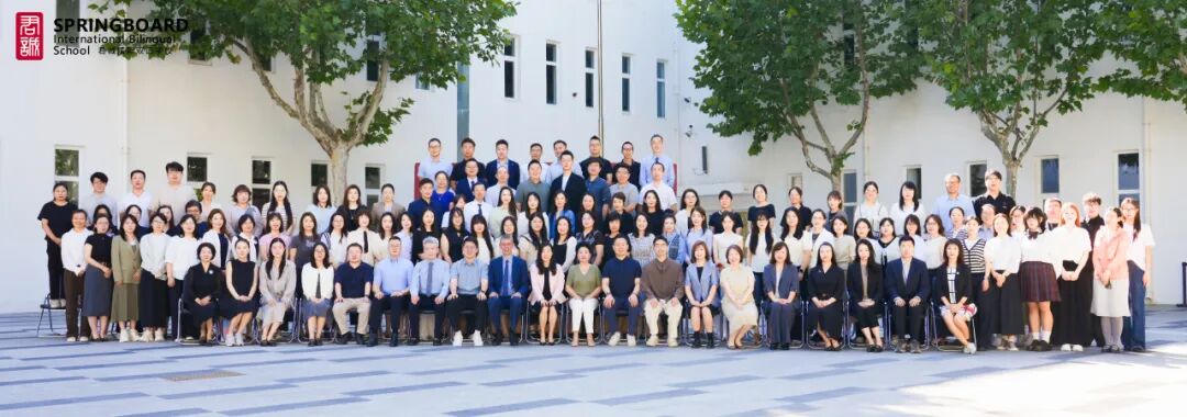 这份沉甸甸的信任，早已成为君诚老师内心的共识。（图 2）