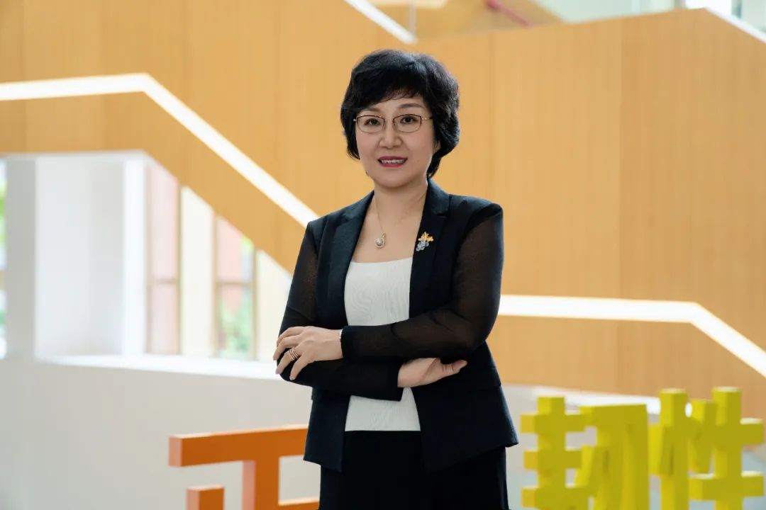 我们坚信教育的力量 正如柏拉图所说: