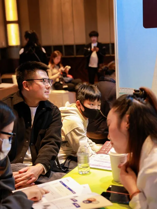 本次择校盛会集结了超过50所顶尖国际化学校及海外留学机构(图 3)