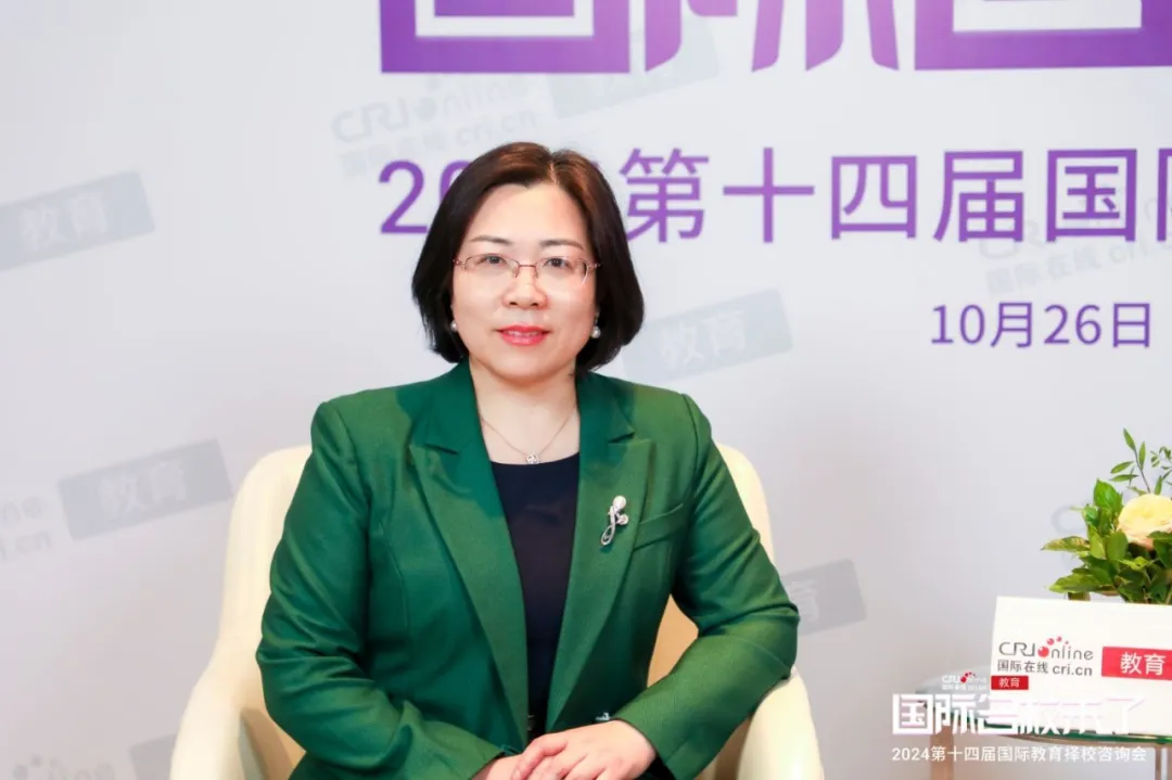一对一采访现场(图 4)