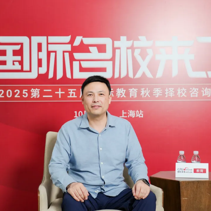 在整个环节中，校长们立足教育实践（图 8）