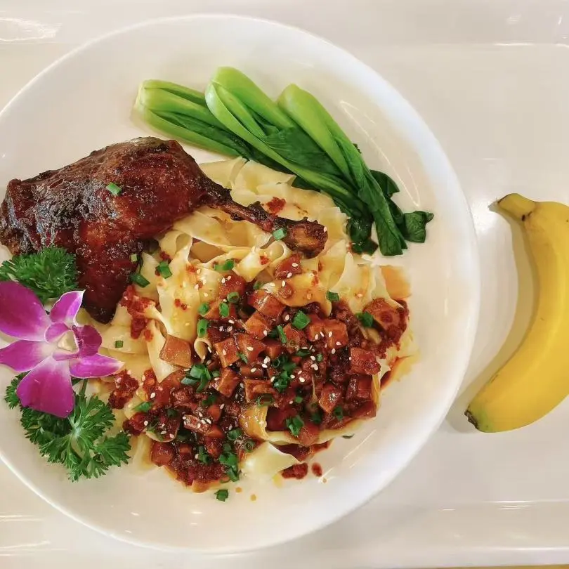 上海新纪元双语学校快乐餐厅的每一餐都秉持膳食 全面、均衡(图 3)
