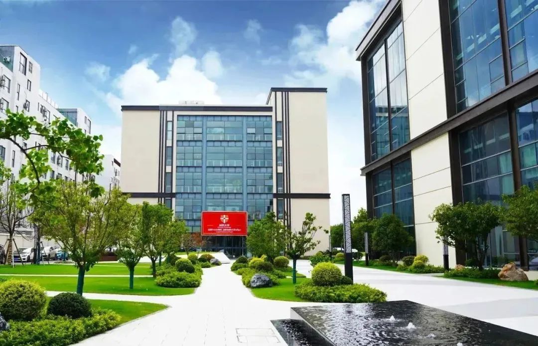 上海诺美高级中学