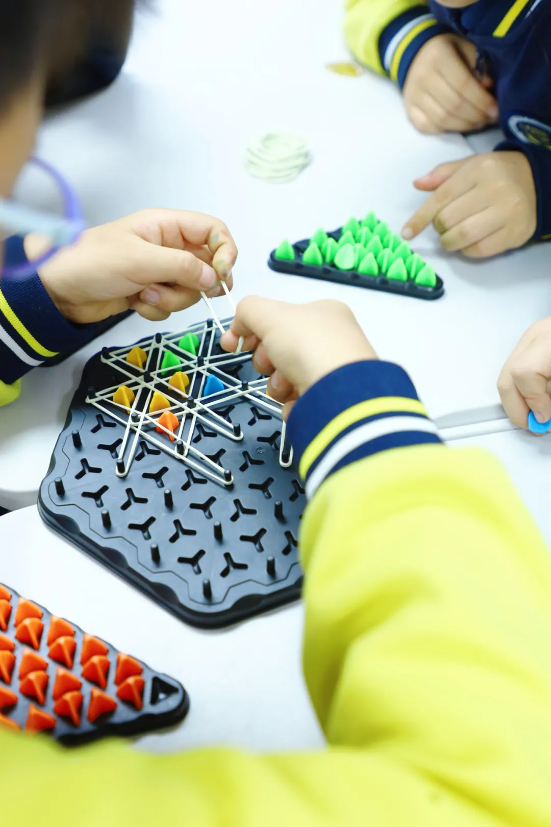 新府学的数学充满趣味且与现实问题高相关,着重培养学生逻辑思维