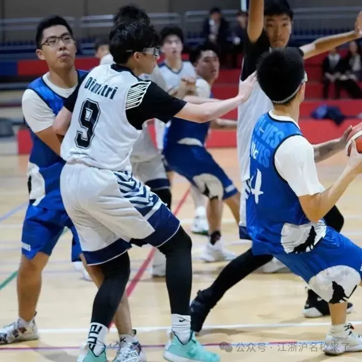 小、初开设各种课后课，包括棒球、篮球、足球、羽毛球（图 4）