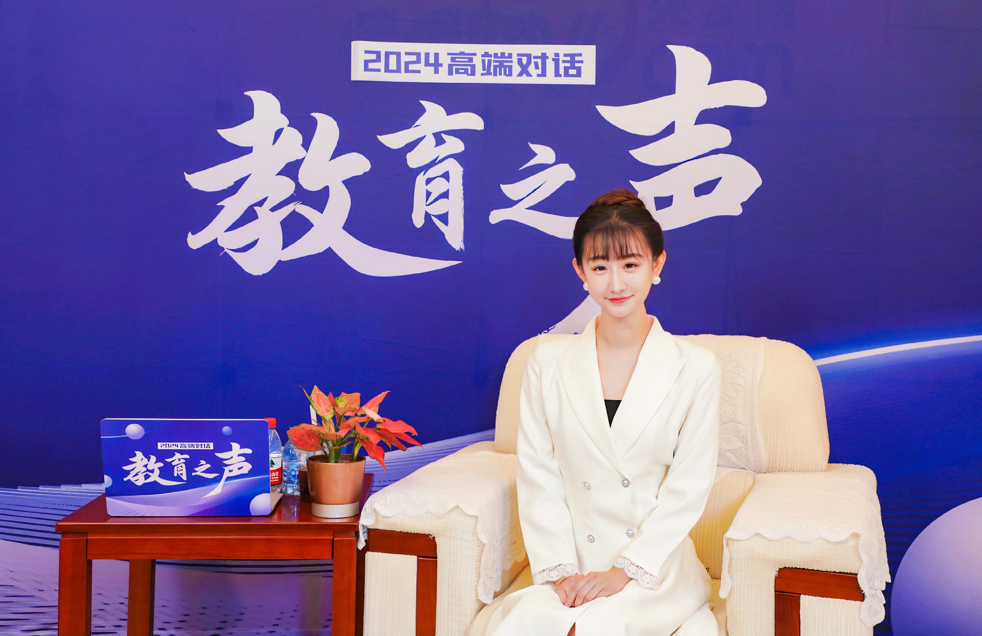 近日,回形针留学总经理马岚做客《教育之声》