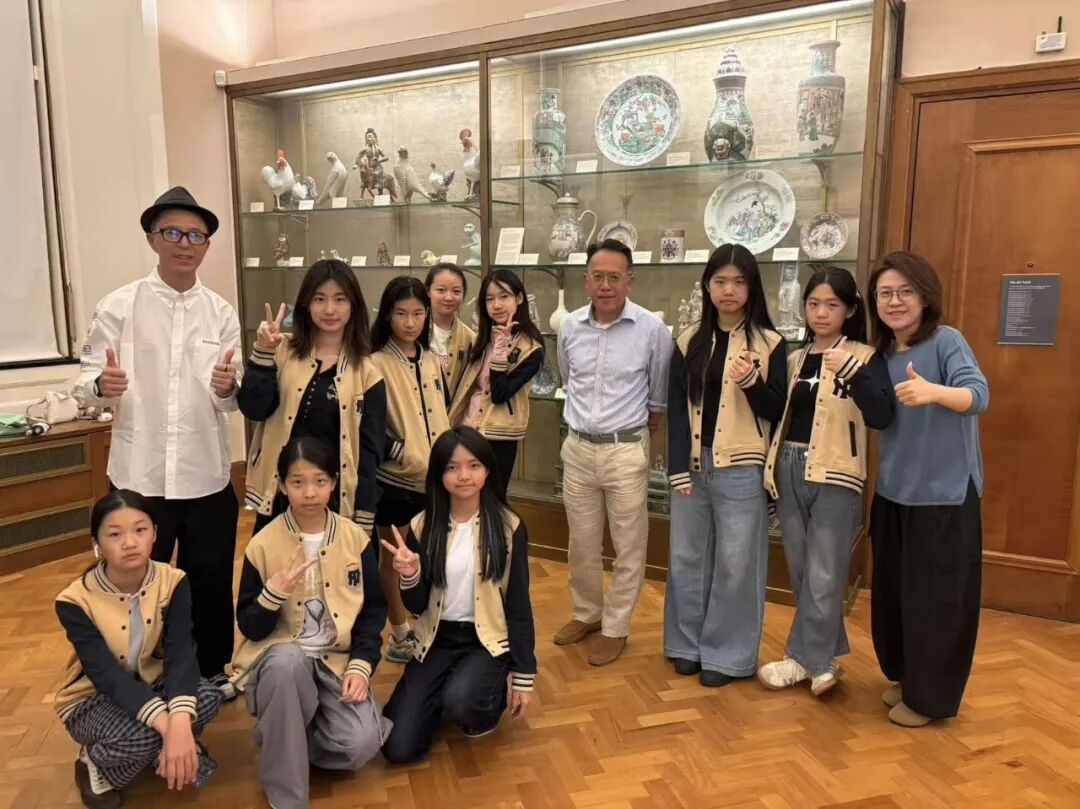 艺术与未来大师课 则由菲兹威廉博物馆亚洲馆馆长林博士授课。