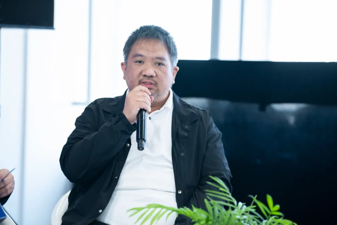 邢乐助理表示,应探索 AI 与人思维互动及教育角色定位