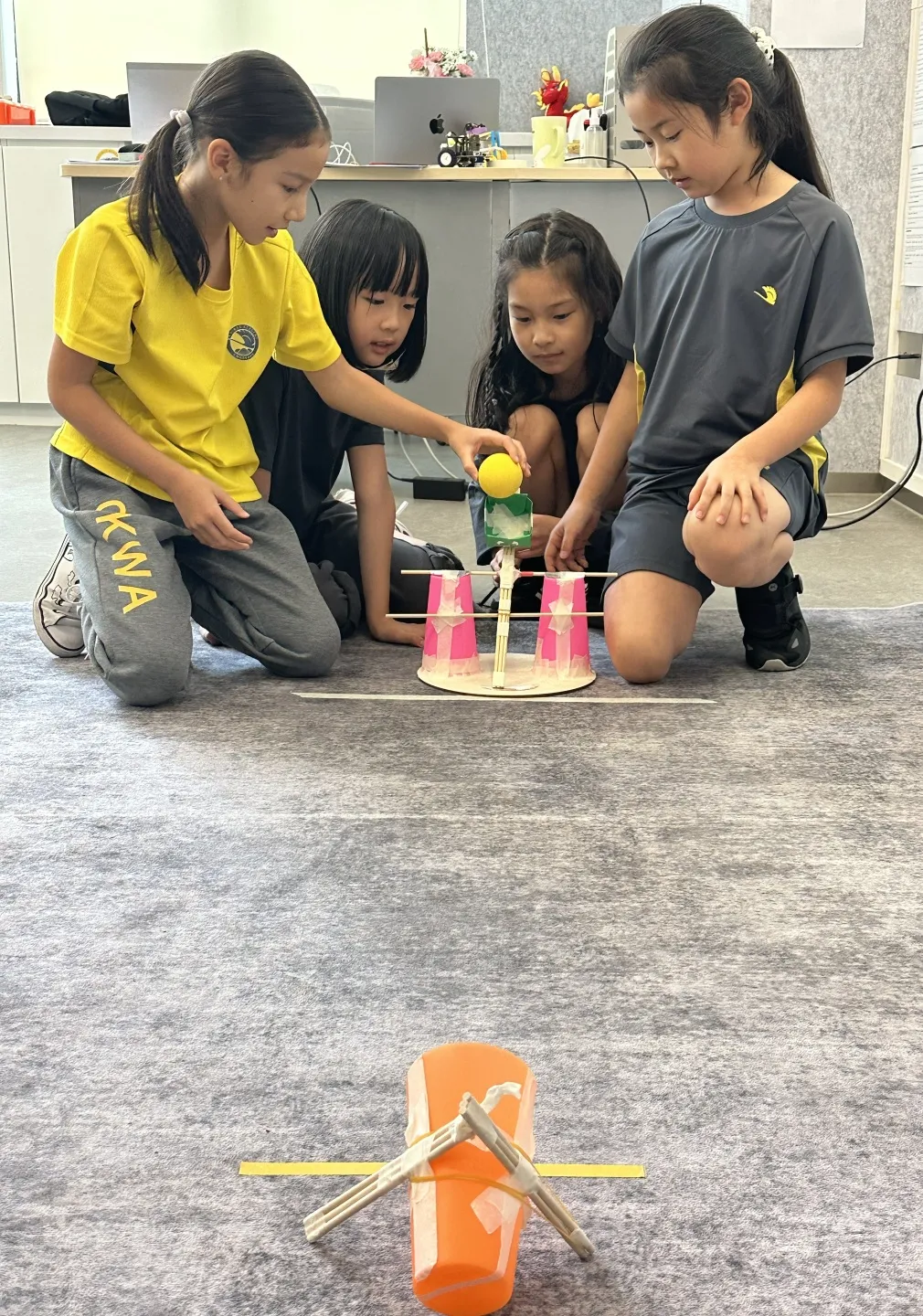 以语文课为例,因为朝阳凯文的大部分老师都有丰富的IB教学经验