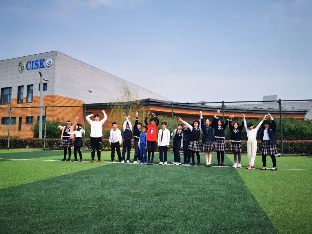 依我多年的经验,学校的校园环境、学习氛围