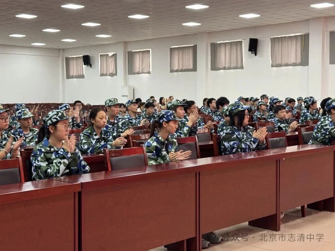 金秋送爽,迷彩启航。为期 7 天的高一新生封闭式军训在顺义区昌金(图 2)