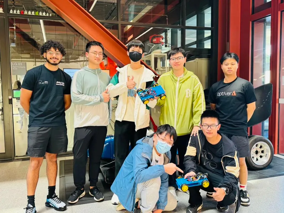 ▼ BANZ学子研学参观蒙纳士(莫纳什)大学创客空间