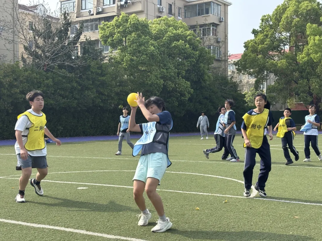 以赛促学，动态组队！华师大二附中国际部手球友谊赛圆满举行，点燃校园体育活力