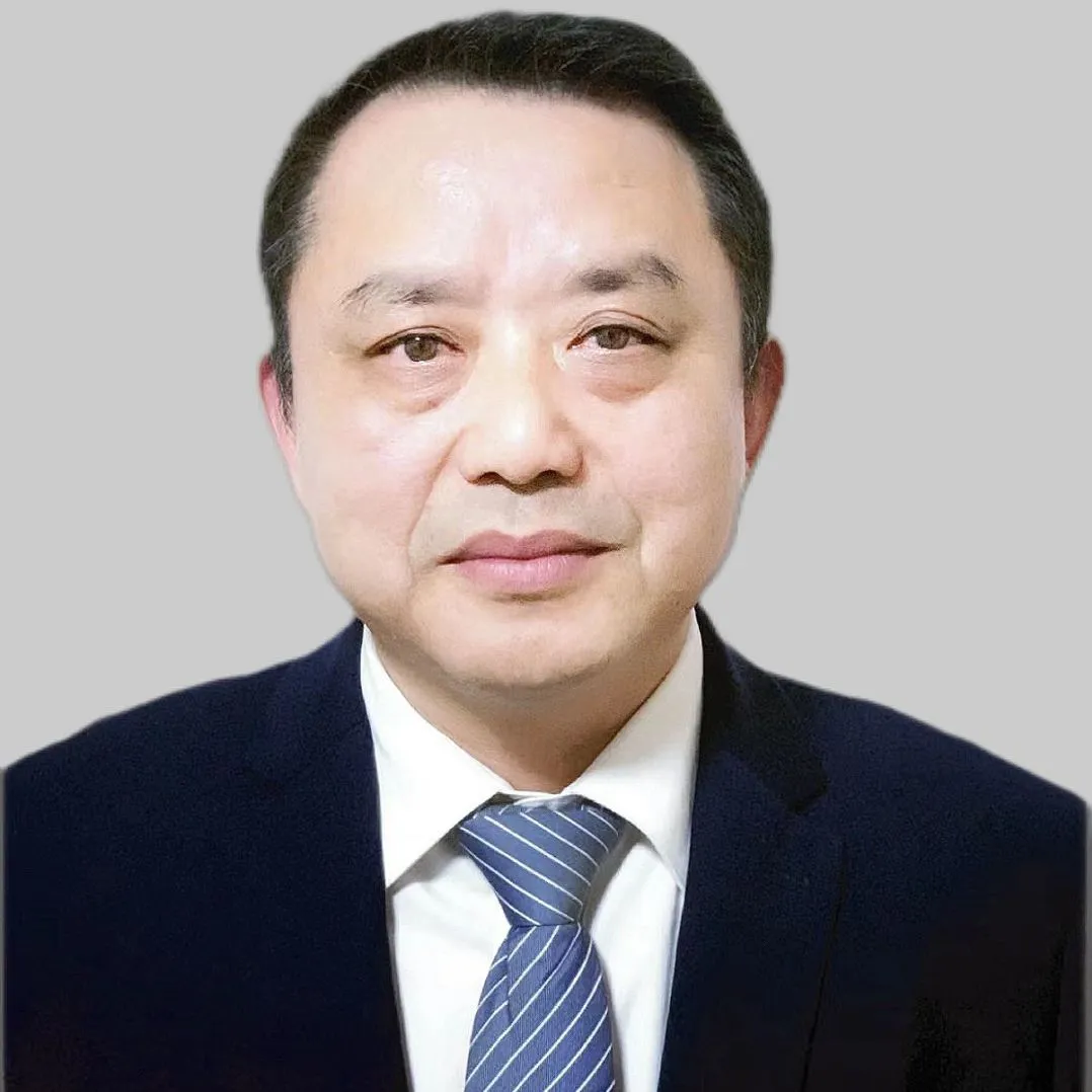 资深国际学校校长,在上海、天津、北京、大连