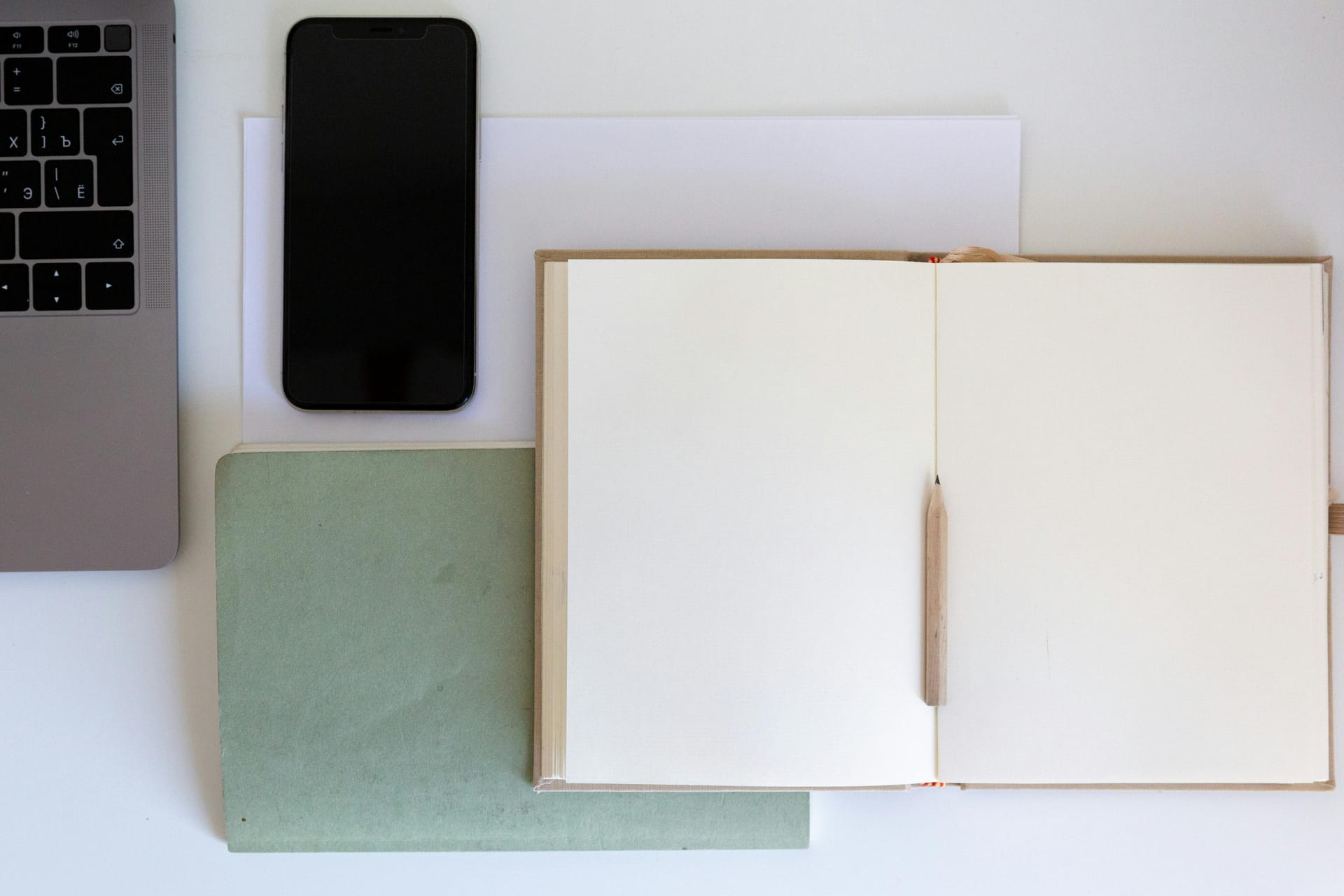 苏州的国际学校普遍采用国际化的课程体系,如IB(国际文凭课程)