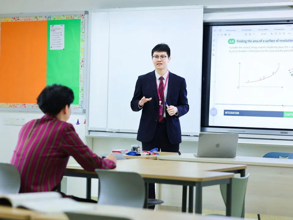 实景课堂让家长直观看到学校的教学质量与课堂氛围,感受孩子在轻松