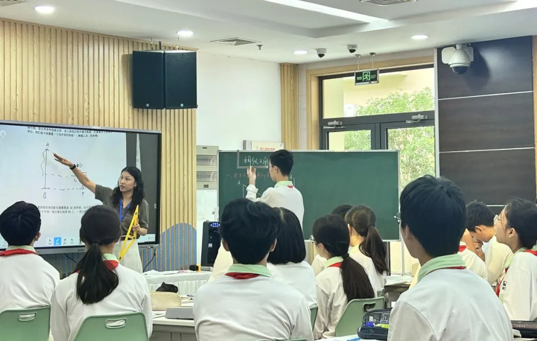九月下旬,初中数学组老师,参加在上海师范大学第三附属实验学校举办