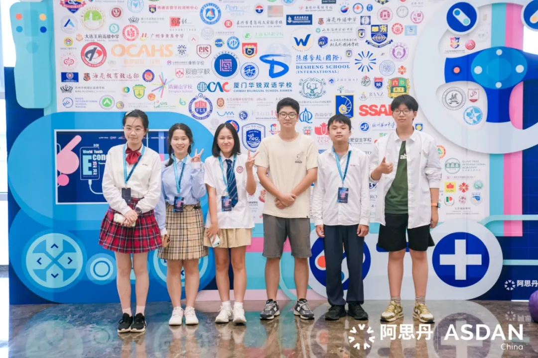 从8年级下学期开始开设剑桥IGCSE经济学,到11年级后