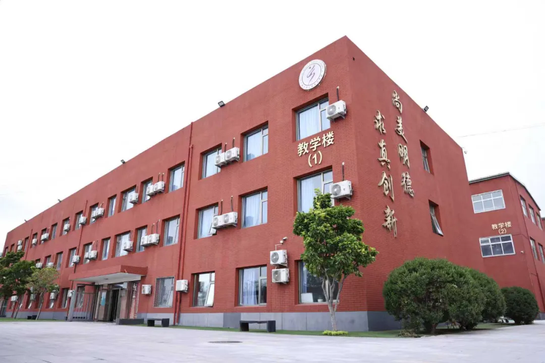除了专业教学，北音舞艺璟艺考还提供一站式备考服务