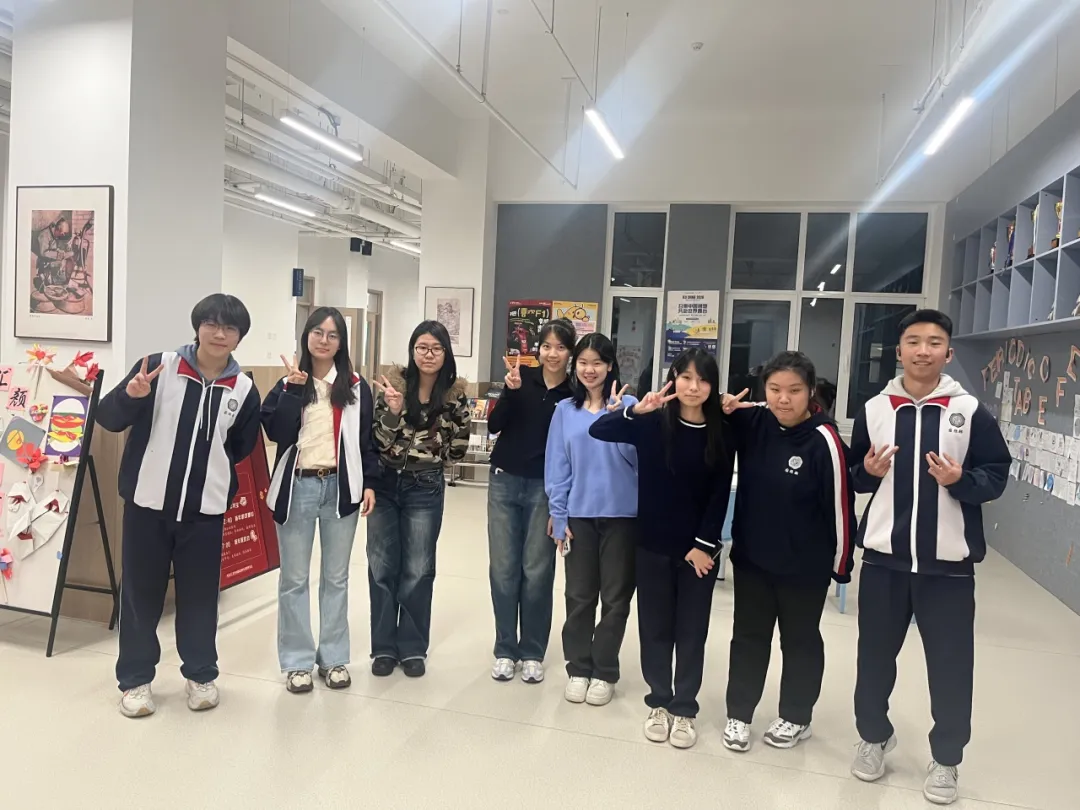 李曜年、丰锦仪《手心的蔷薇》