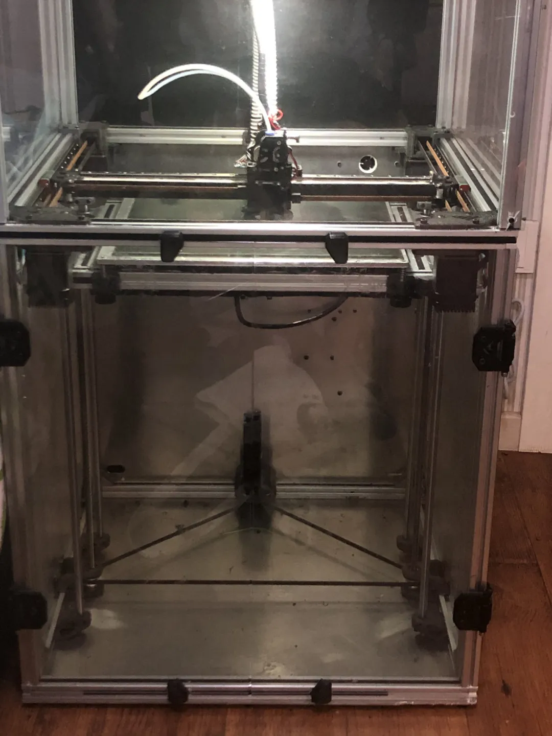 ▲用时十个月,设计制作的2代3D打印机