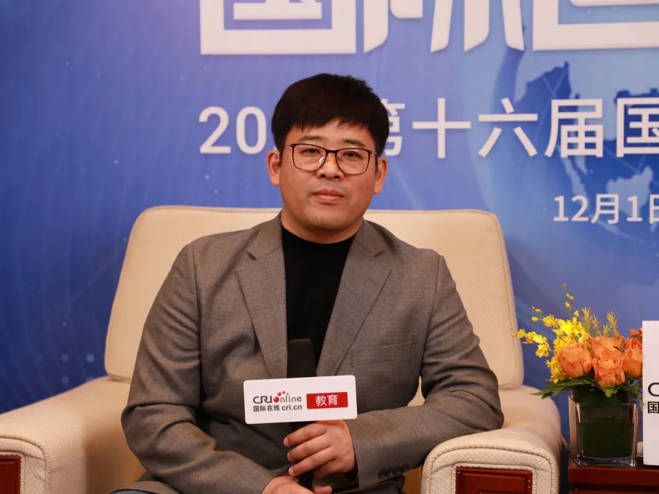 校长访谈现场(图 6)