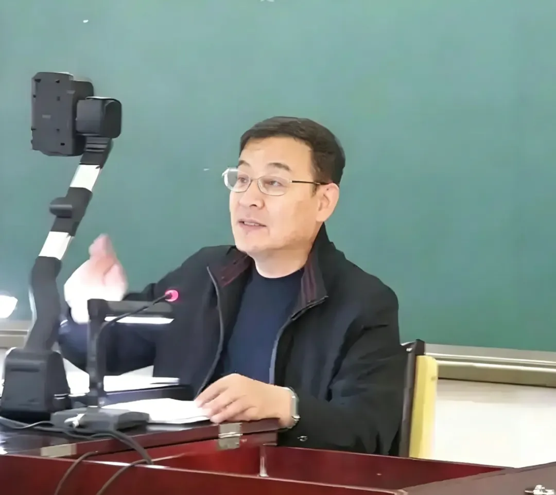 学校将于 2026 年 5 月 17 日
