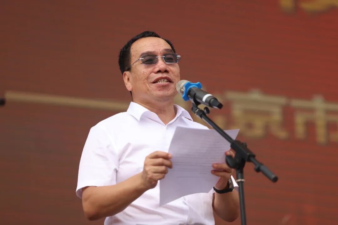 军训不仅仅是一场身体上的锻炼,更是一次心灵的洗礼。
